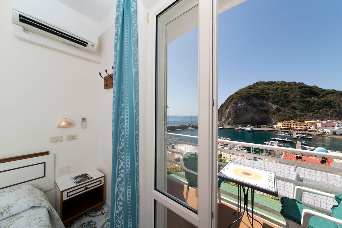 Camere vista mare laterale Hotel La Palma a Sant’Angelo d’Ischia