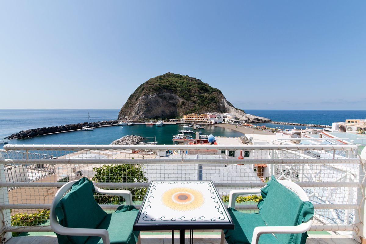 Camere vista mare laterale Hotel La Palma a Sant’Angelo d’Ischia